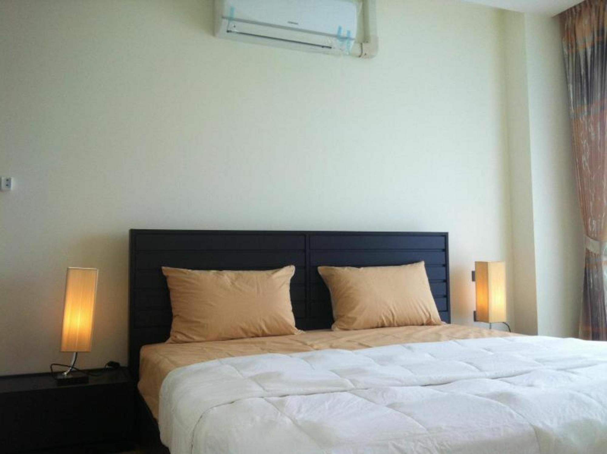 Goldstone Residency Patong , Phuket 아파트 외부 사진