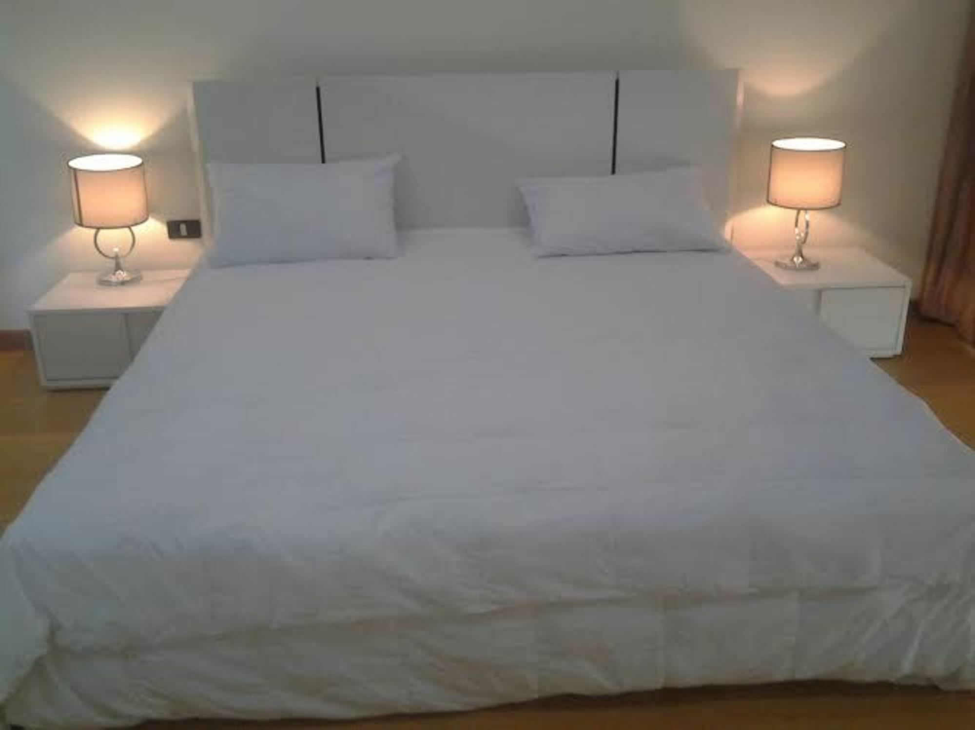 Goldstone Residency Patong , Phuket 아파트 외부 사진