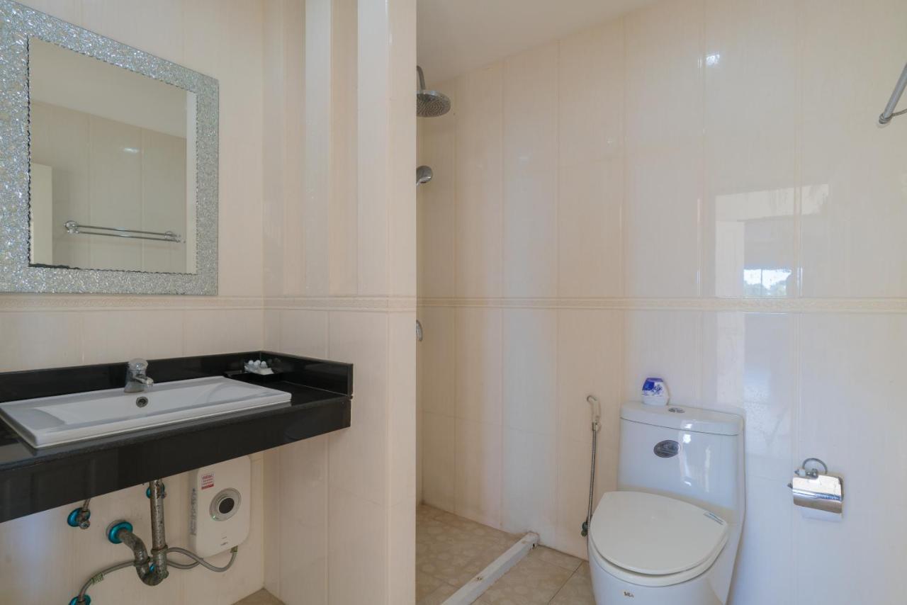 Goldstone Residency Patong , Phuket 아파트 외부 사진