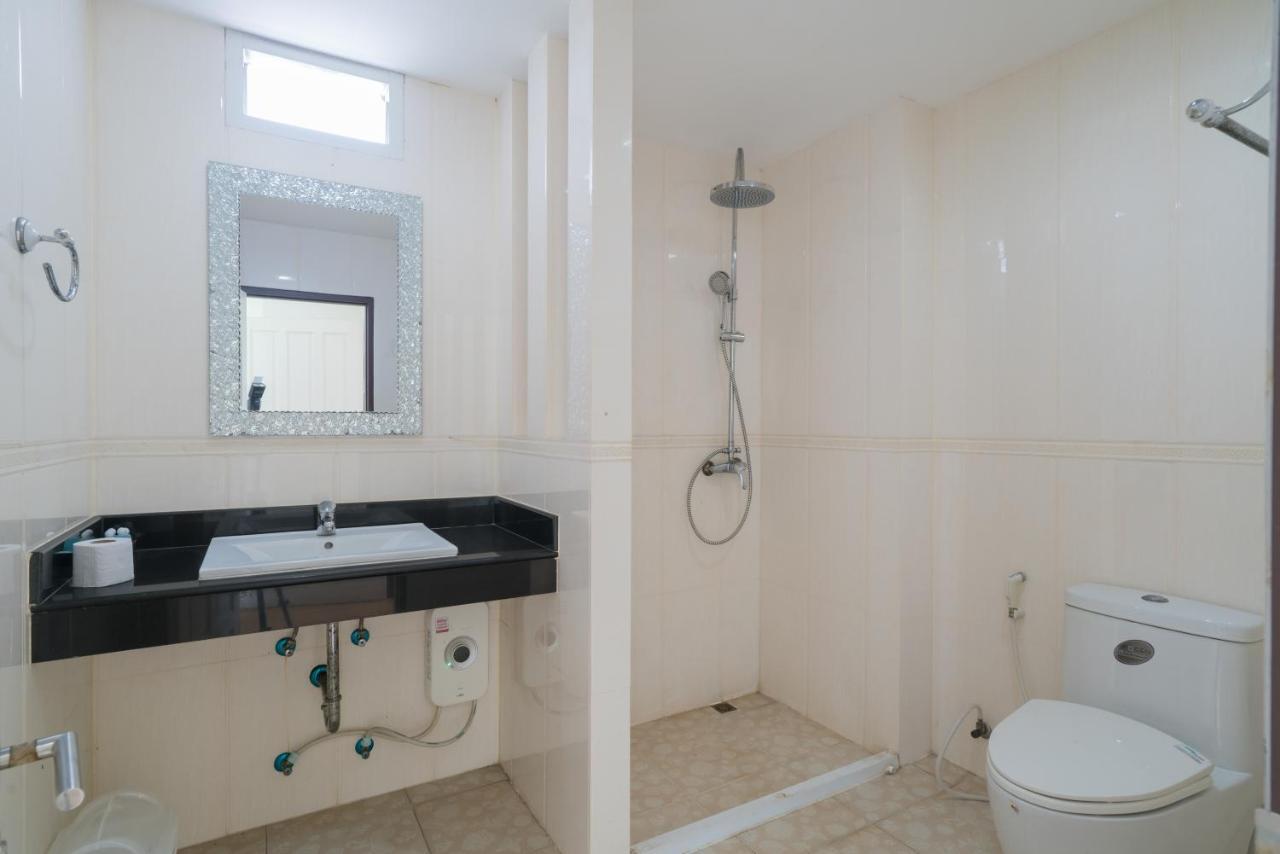 Goldstone Residency Patong , Phuket 아파트 외부 사진