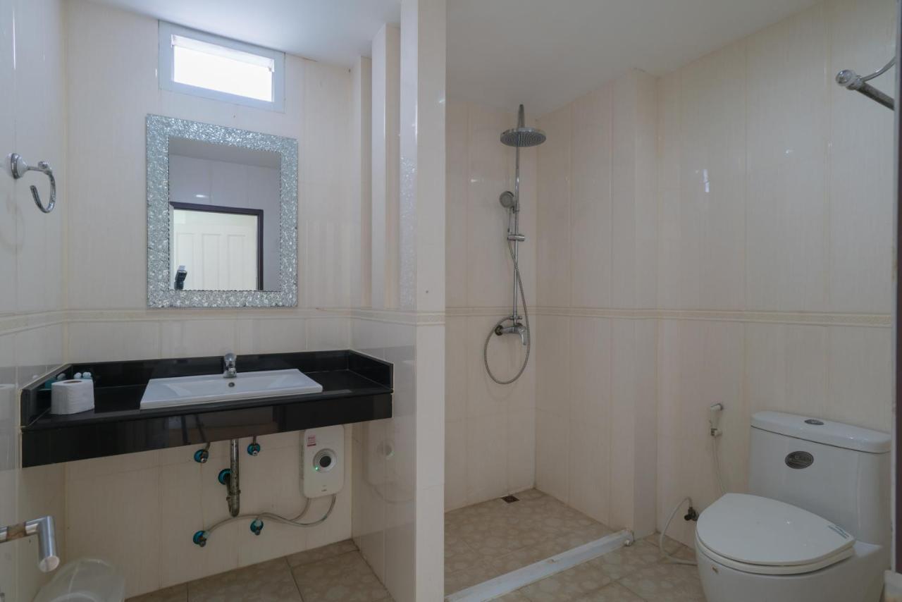 Goldstone Residency Patong , Phuket 아파트 외부 사진